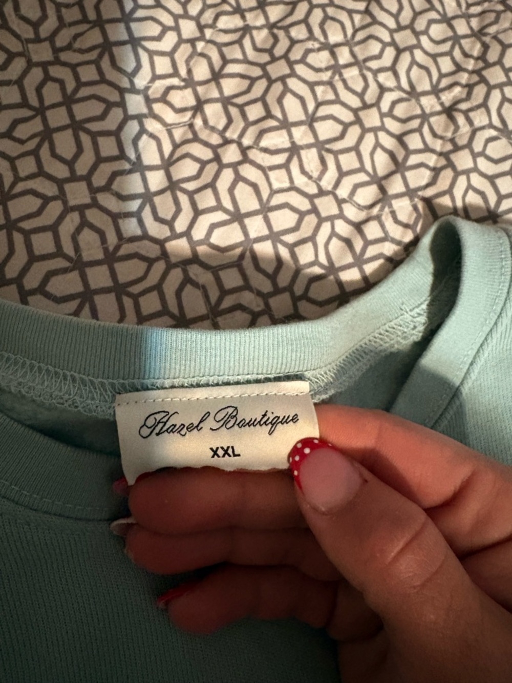 Hazel Crewneck - Picture 2 of 4